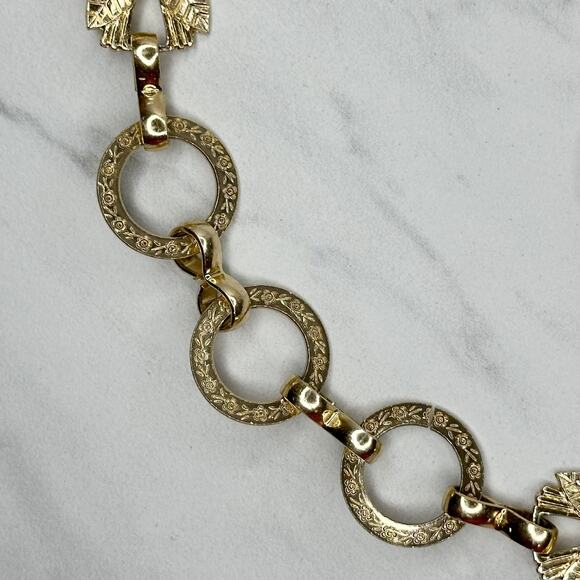 Lightweight Textured Gold Chain Link Belt XS/S Leaf Detail Adjustable โจ - Picture 8 of 13